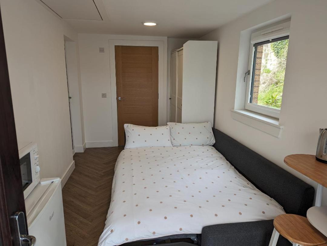 En-Suite Double Room With Private Entrance EDI Exterior foto